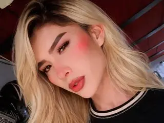 ThamaraRoberts cam
